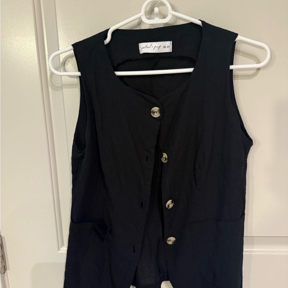 Petal & Pup Black Button-Front Vest